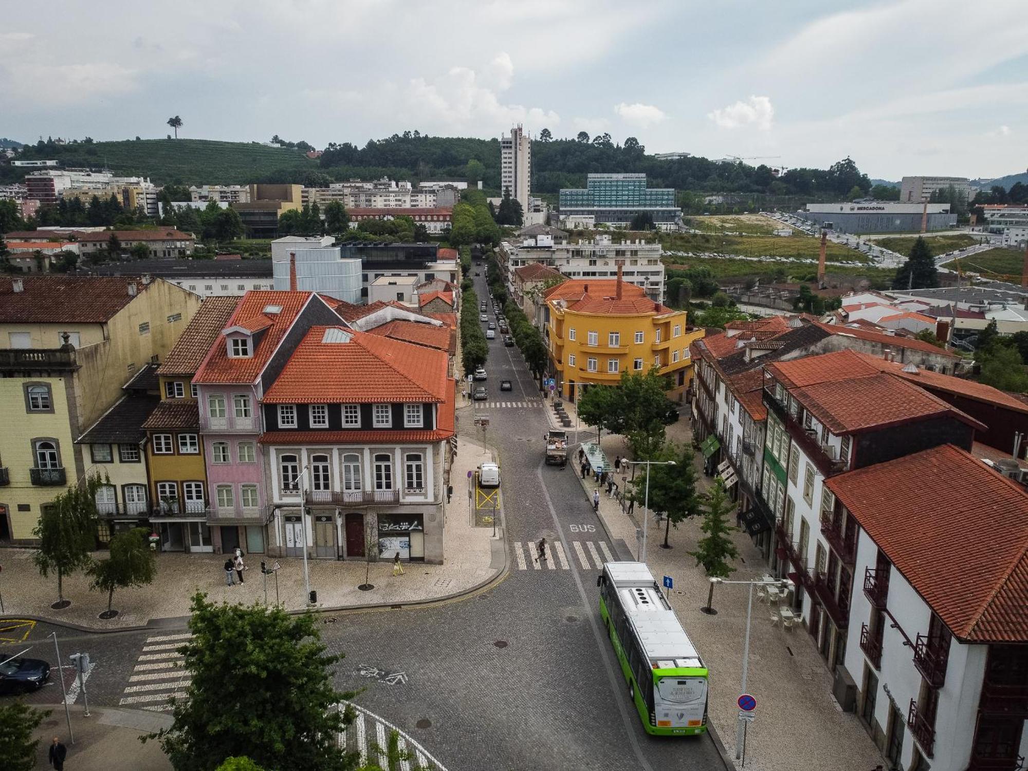 Hagah Alojamentos Guimarães Exteriör bild